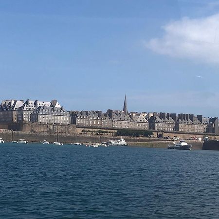 Fare Flammek Vila Dinard Exterior foto
